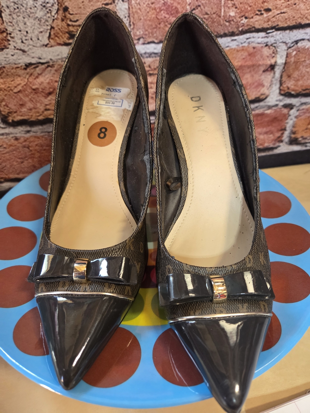 🍍DKNY Pointed Toe Bow Pump